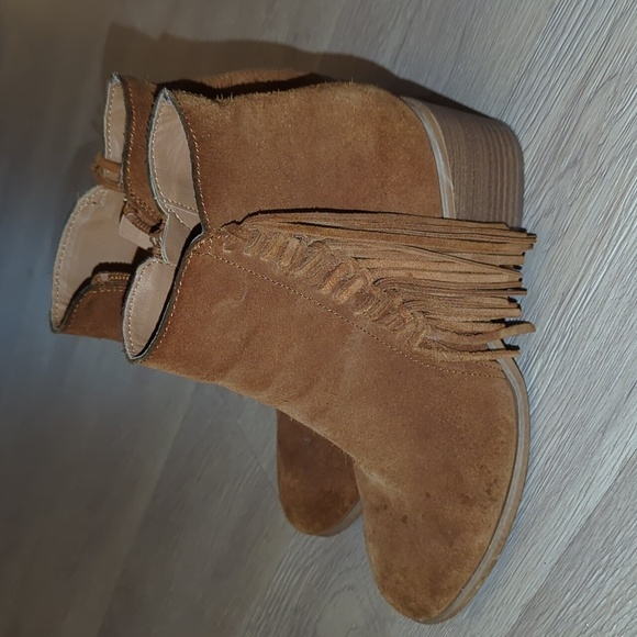 Kenneth Cole Leather Fringe Boots - Picture 3 of 7